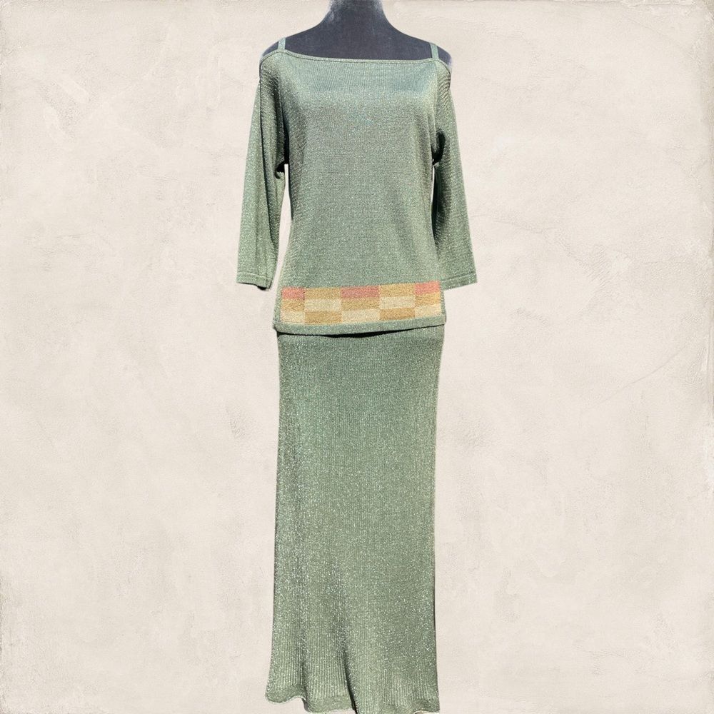 Escorpion body skimming 2 piece set knit metallic top and long skirt